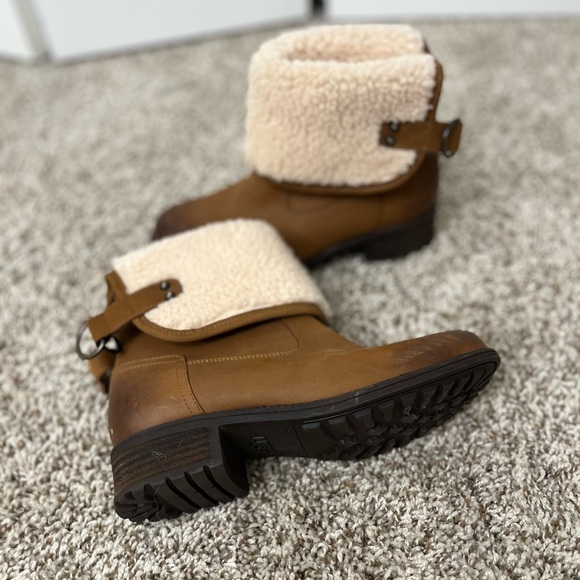 UGG Shoes - UGG Aldon winter boot in chestnut size 8
